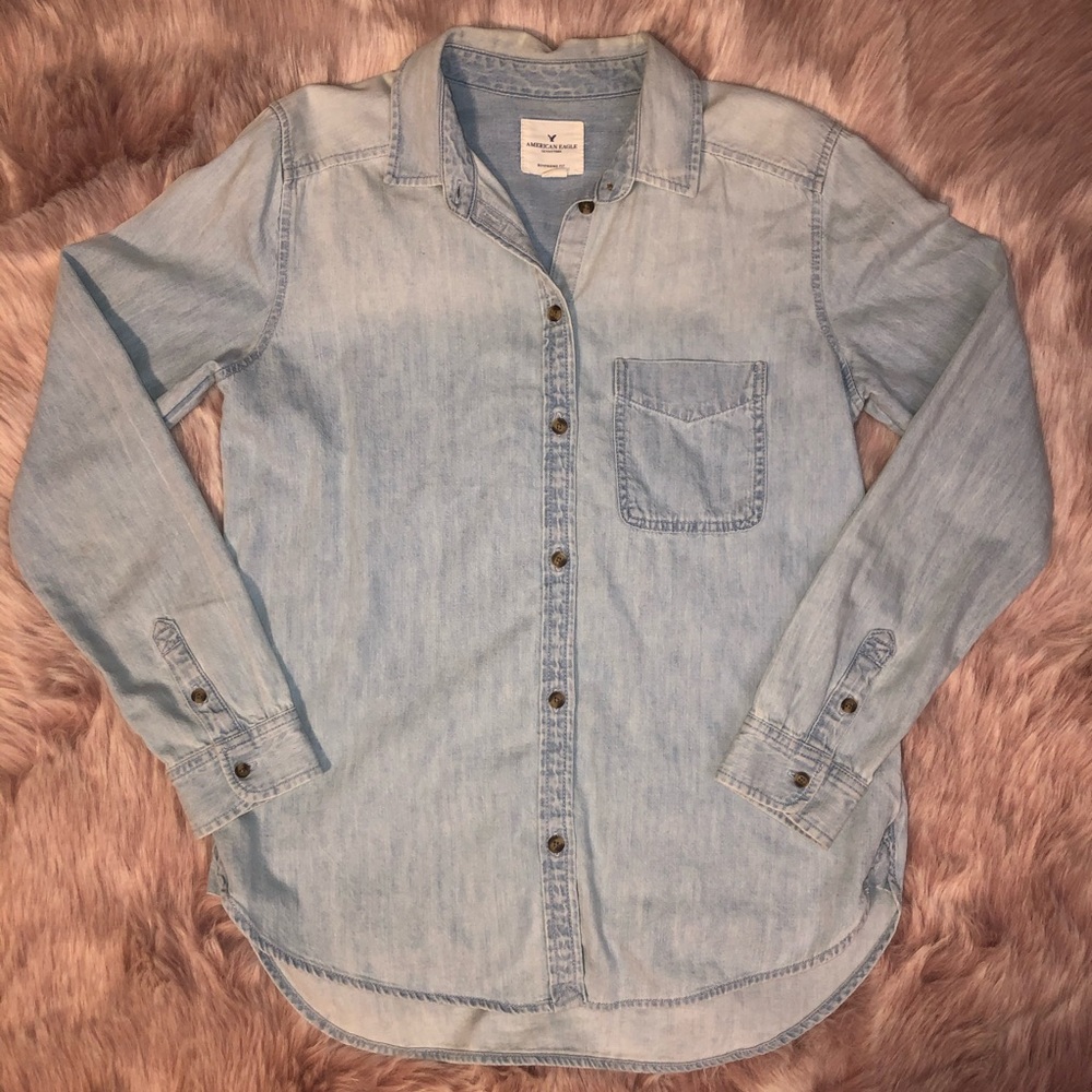 American Eagle Boyfriend Fit Denim Button Down